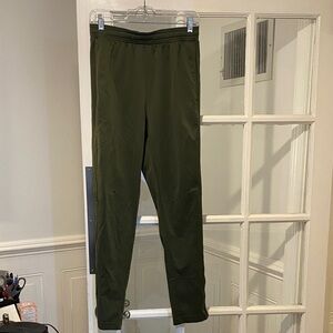 Athletic Works size Medium (32-34) inseam 28 inches pants good condition